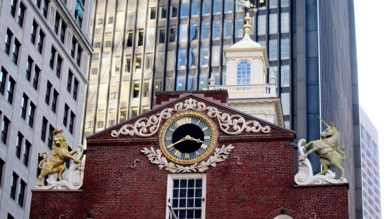 Learn How To Conserve Historic Clothing (Old State House)